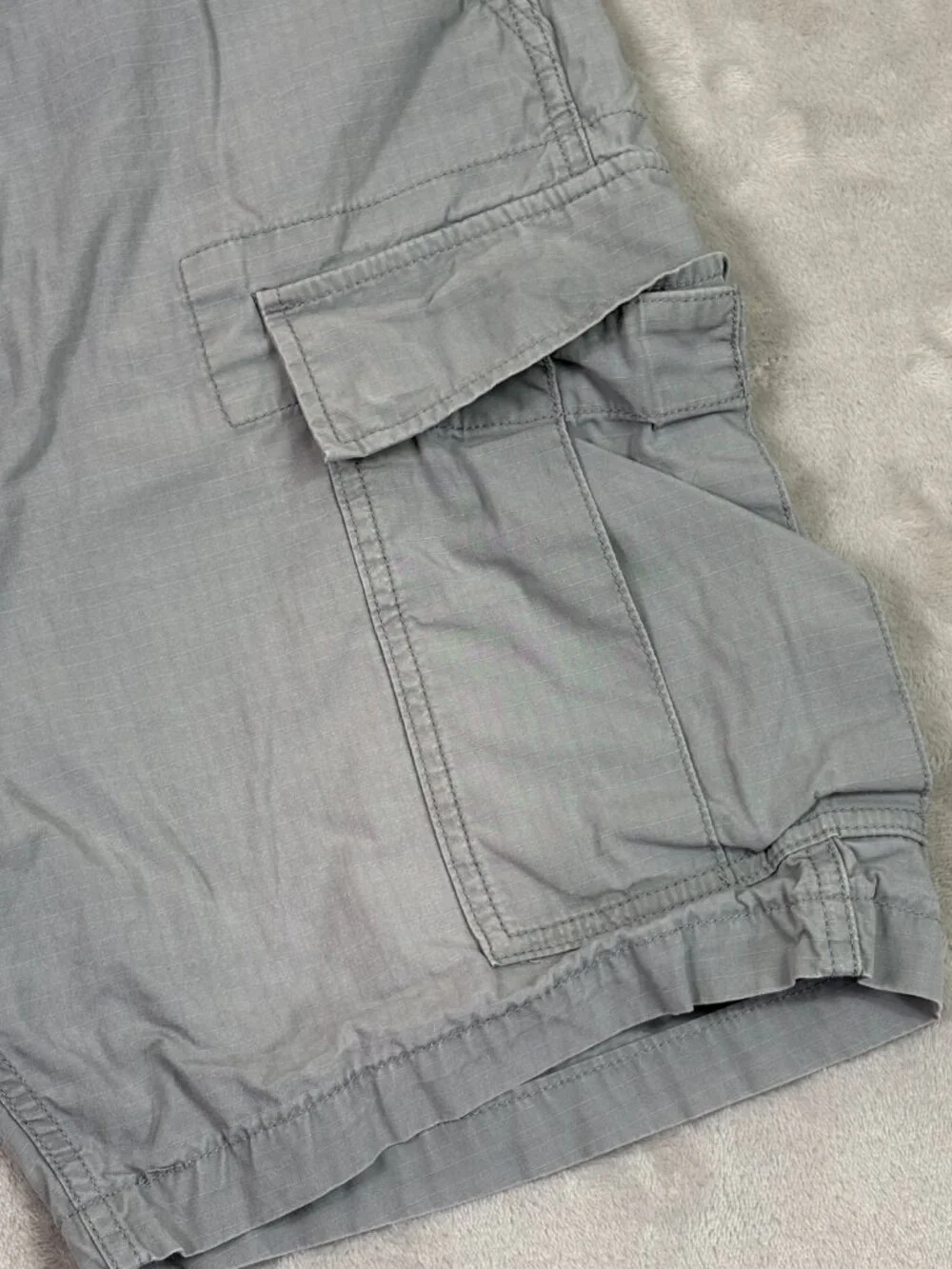 Levis good please